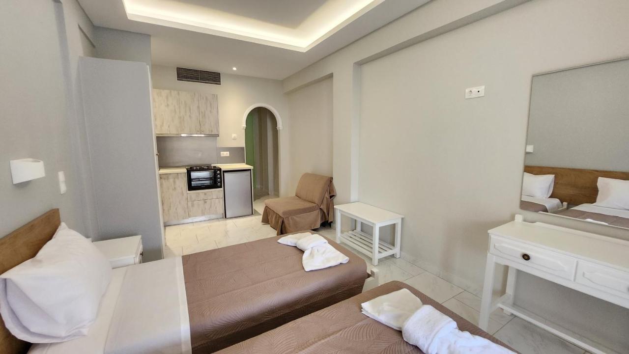 Corfu Paloma